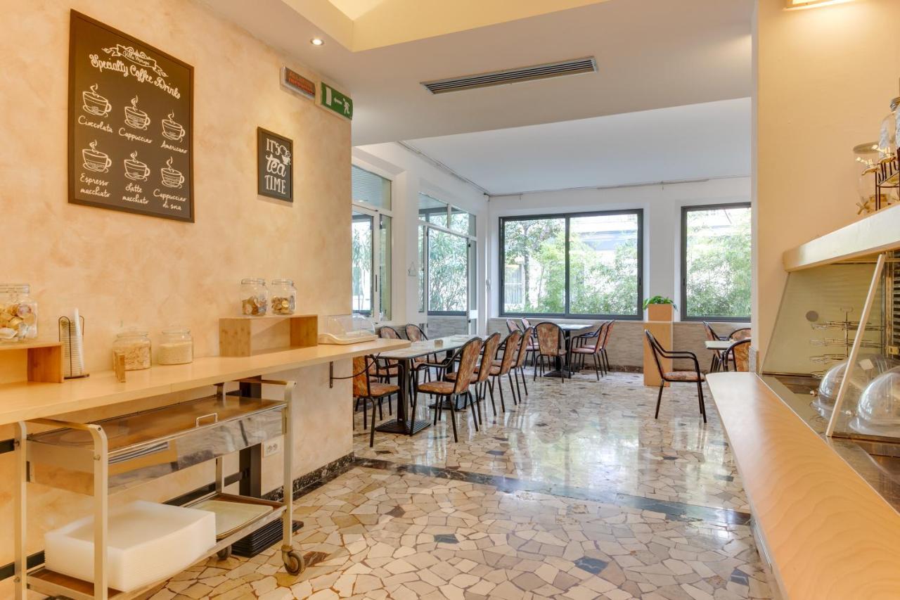 Hotel Villa Merope Ρίμινι Εξωτερικό φωτογραφία