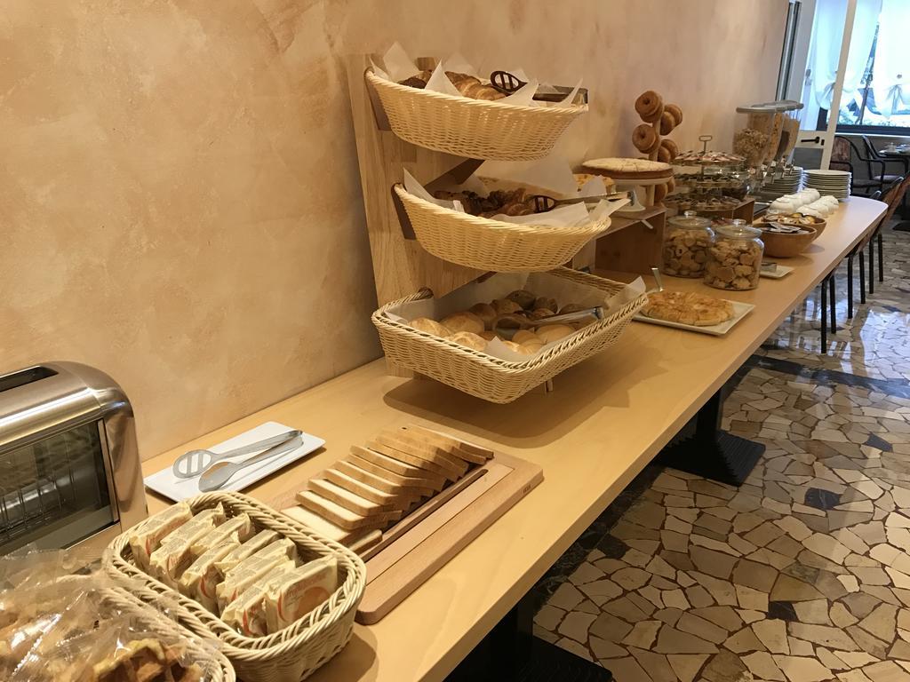 Hotel Villa Merope Ρίμινι Εξωτερικό φωτογραφία